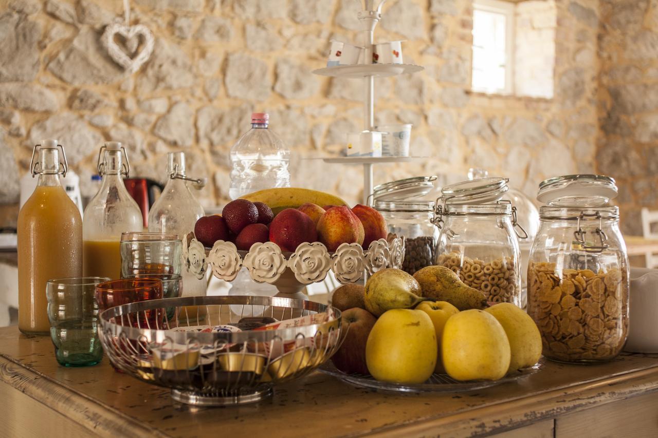 モンテ・サン・ビアージョ Aia Antica Bed & Breakfast エクステリア 写真