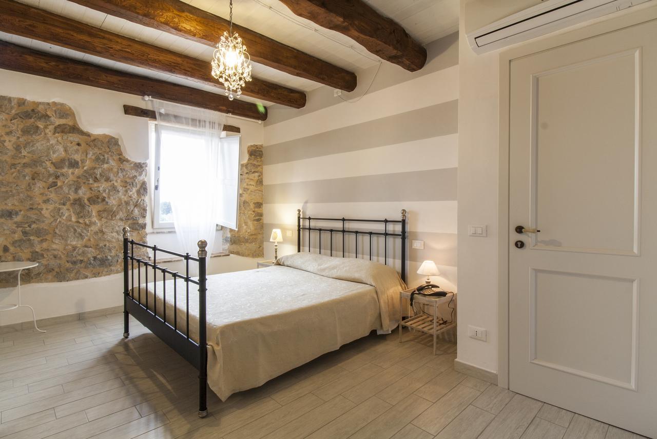 モンテ・サン・ビアージョ Aia Antica Bed & Breakfast エクステリア 写真